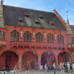 Spaziergang durch die Altstadt von Freiburg